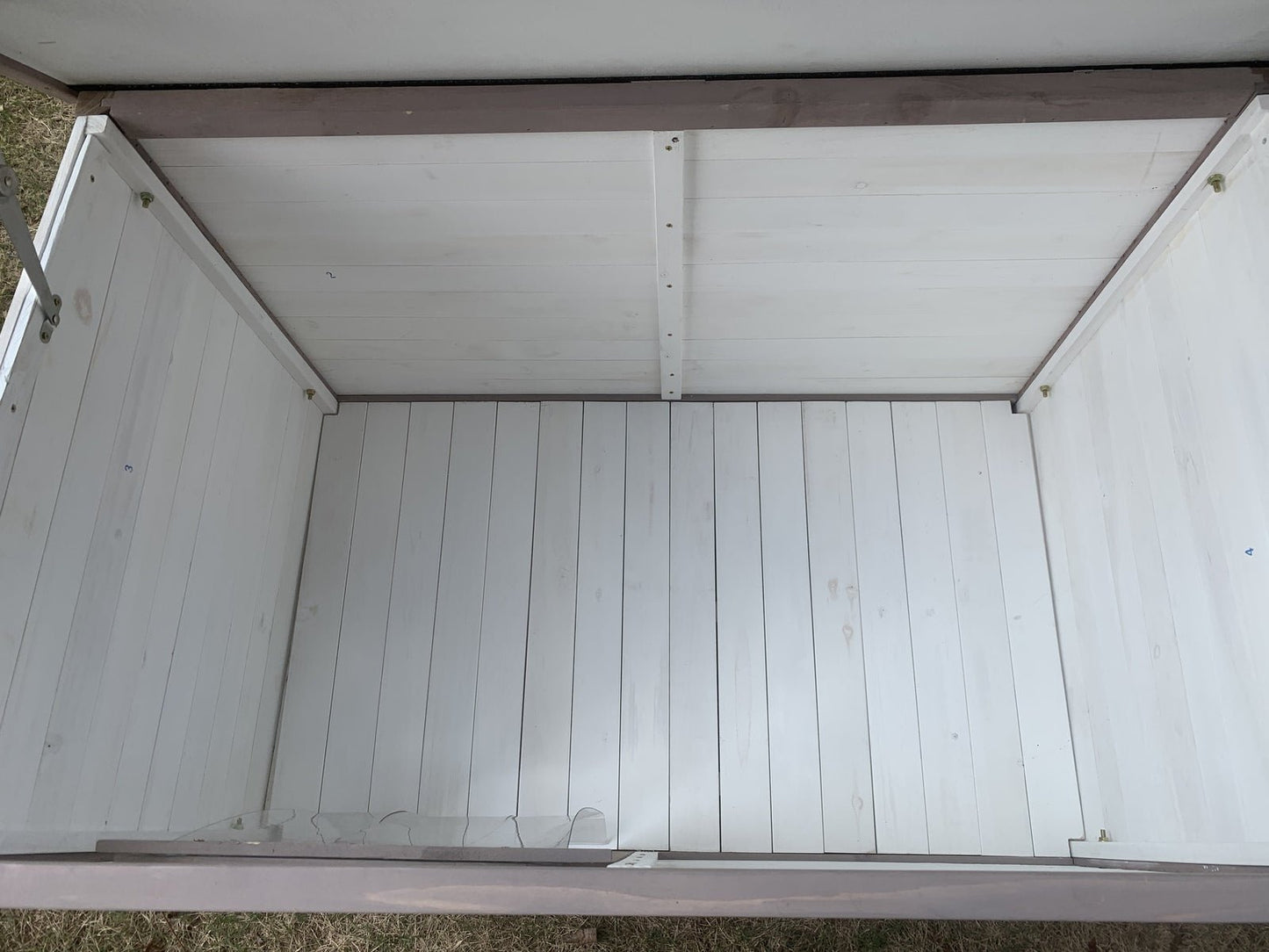 YES4PETS XL Timber Pet Dog Kennel House Puppy Wooden Timber Cabin With Stripe White Pet Care > Dog Supplies > Dog Kennels Woofy and Whiskers