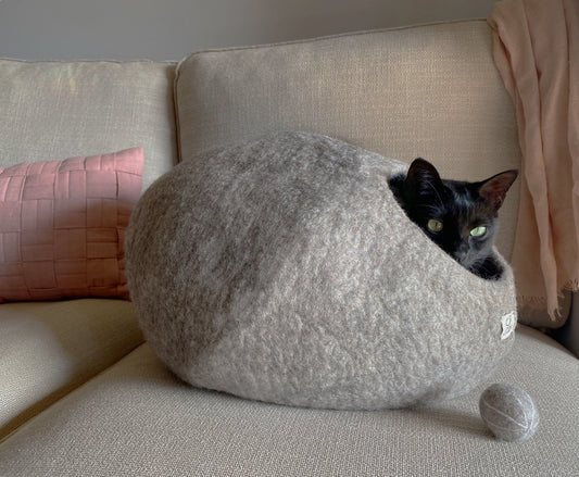 Lacova Cat Cave Neutral Tones - Limited Edition eco friendly pet bed Michum