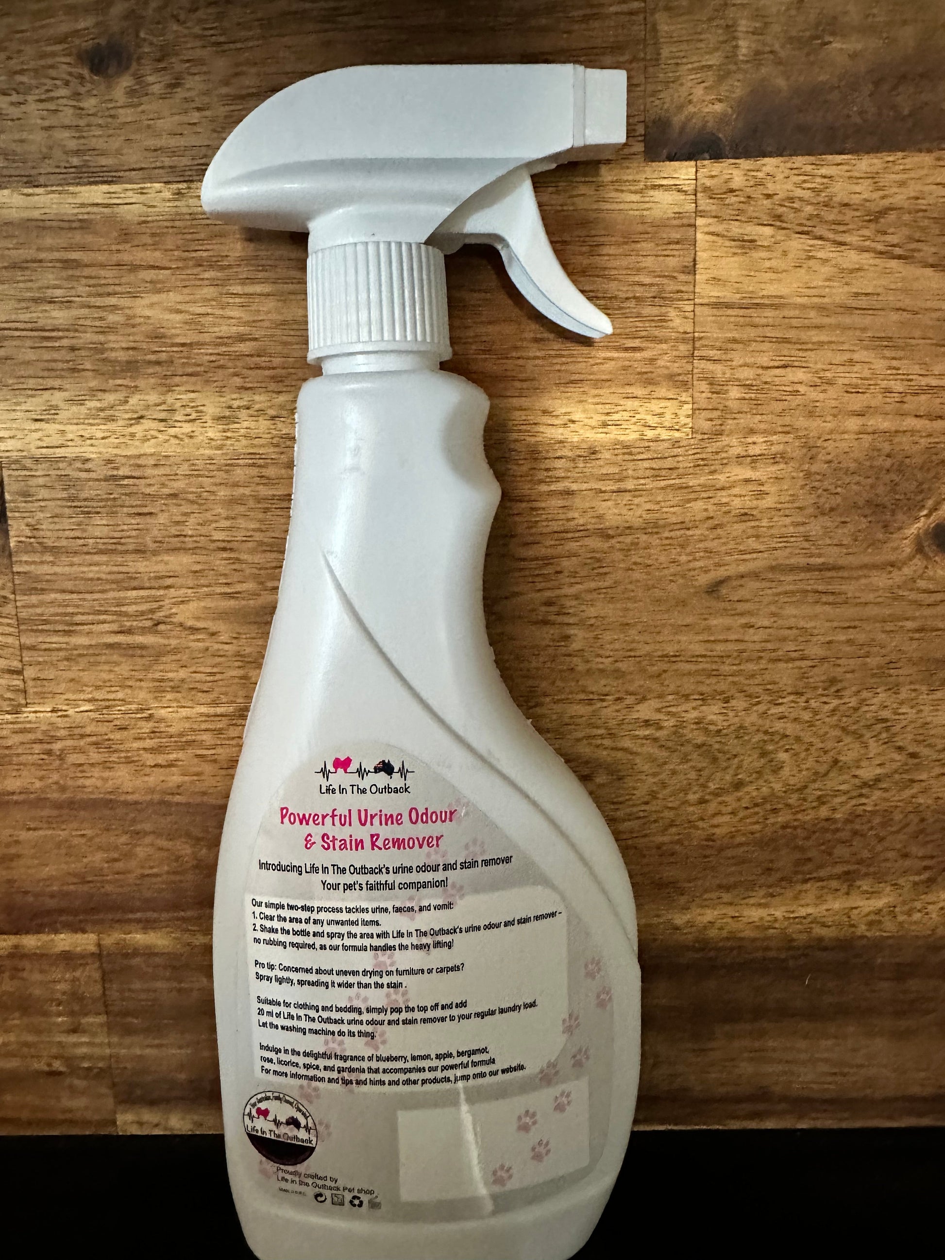 1x Life In The Outback's Urine Odour and Stain Remover Pet Care > Dog Supplies > Dog Training Aids Life in the outback