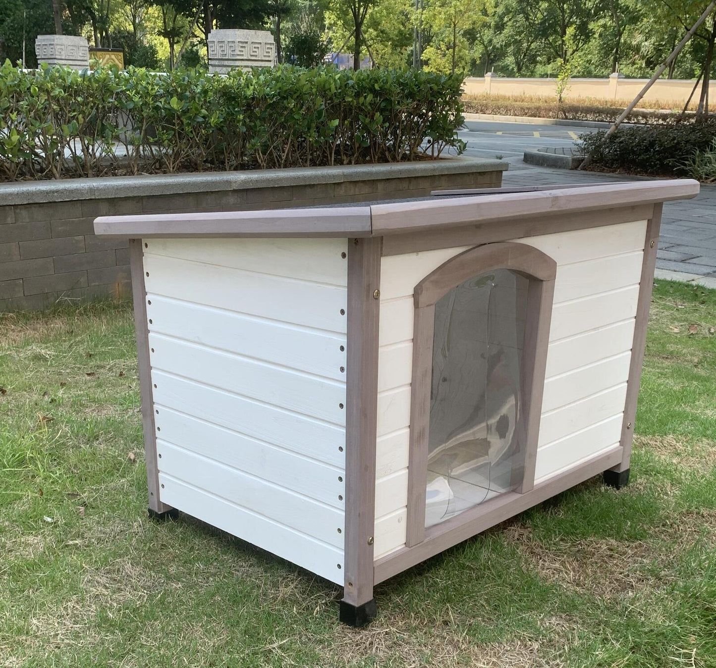 YES4PETS M Timber Pet Dog Kennel House Puppy Wooden Timber Cabin With Stripe WhiteWoofy and Whiskers