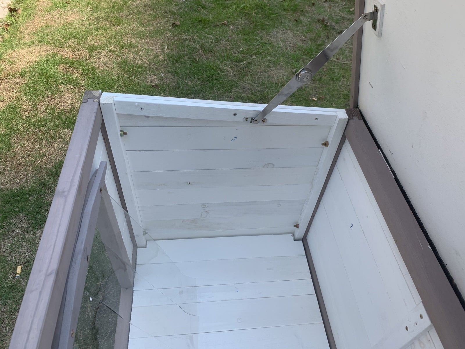 YES4PETS M Timber Pet Dog Kennel House Puppy Wooden Timber Cabin With Stripe White Pet Care > Dog Supplies > Dog Kennels Woofy and Whiskers